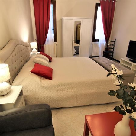 Central And Spacious Apartment Venedik Dış mekan fotoğraf